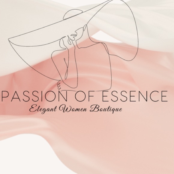 It's the Queen's Birthday in July Tee-Shirt - Picture 4 of 4